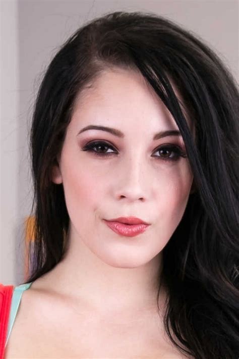 noelle easton age|Noelle Easton Biography, Wiki, Net Worth, Husband, Family。